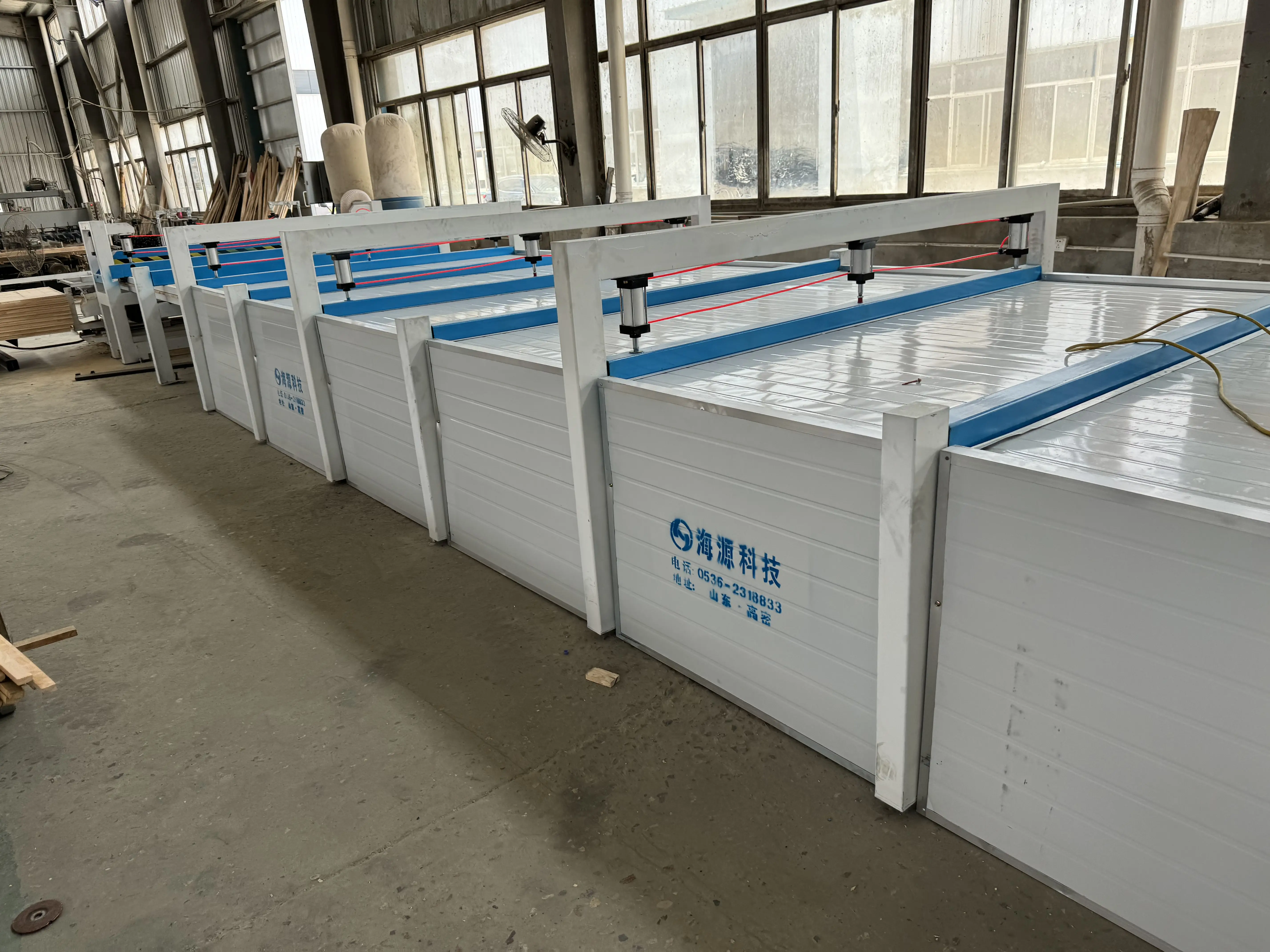 指接拼板機：木工自動拼板機 提升木材利用率的木工利器